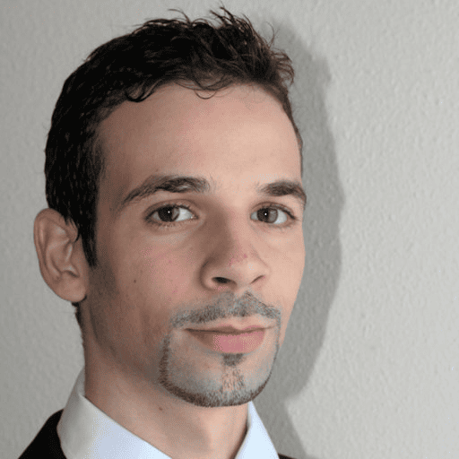 Younes Khadraoui - CFO